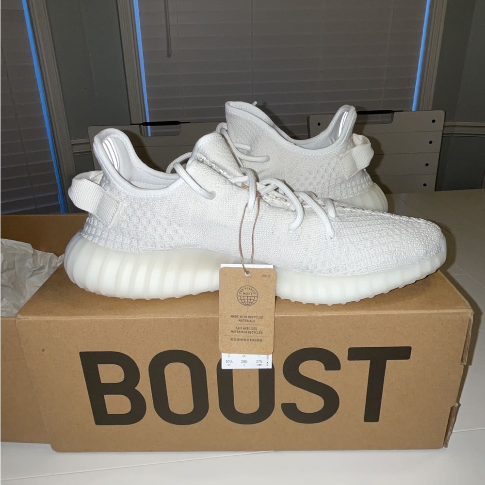 Yeezy Boost 350 V2 Bone